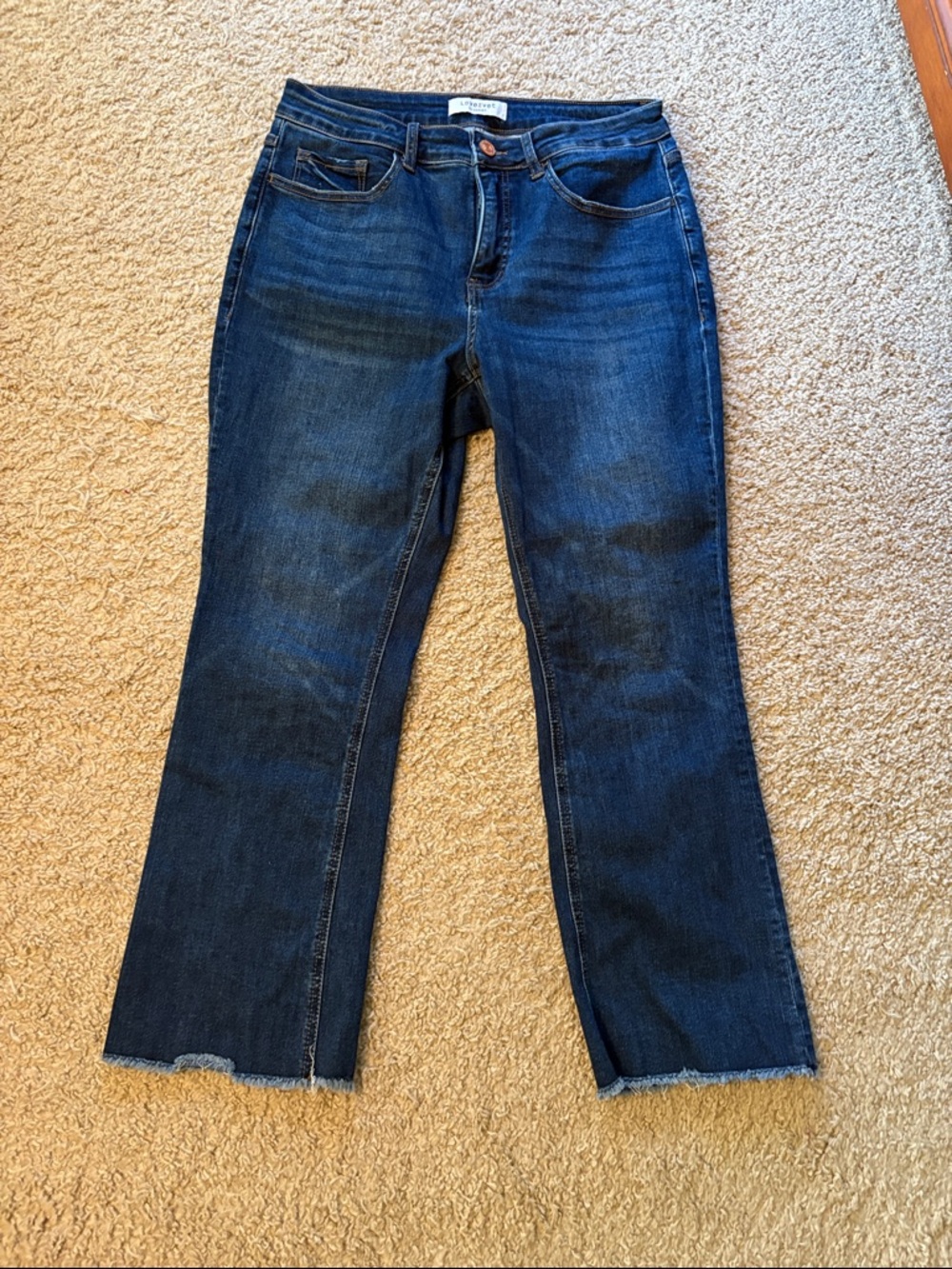 Lovervet Women's Dark Blue straight Jeans - High Rise raw hem